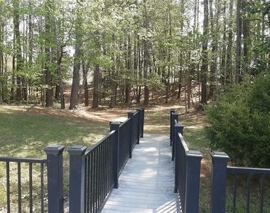 132 Lakeshore Parkway - Photo Thumbnail 2