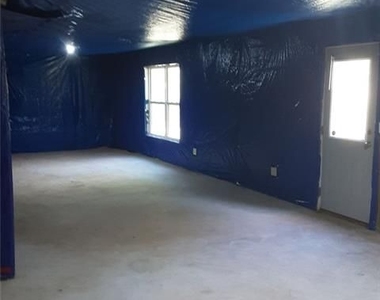 132 Lakeshore Parkway - Photo Thumbnail 24