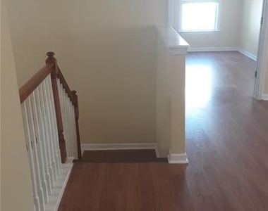 132 Lakeshore Parkway - Photo Thumbnail 41