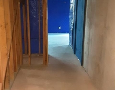 132 Lakeshore Parkway - Photo Thumbnail 21