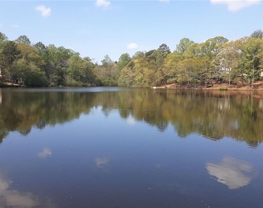 132 Lakeshore Parkway - Photo Thumbnail 5