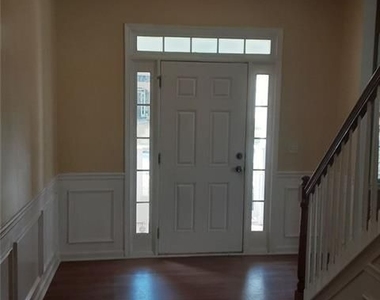132 Lakeshore Parkway - Photo Thumbnail 43