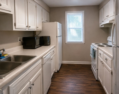 3168 Nectarine Circle - Photo Thumbnail 2
