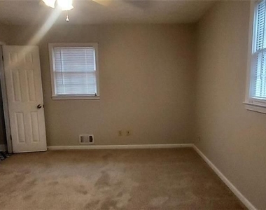 5030 Beth Street - Photo Thumbnail 5