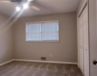 5030 Beth Street - Photo Thumbnail 4