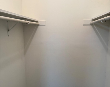 1020 Dassow Court - Photo Thumbnail 13