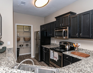 10840 State Bridge Road - Photo Thumbnail 1
