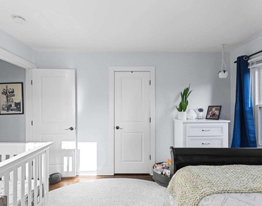 3418 Louise Street - Photo Thumbnail 19