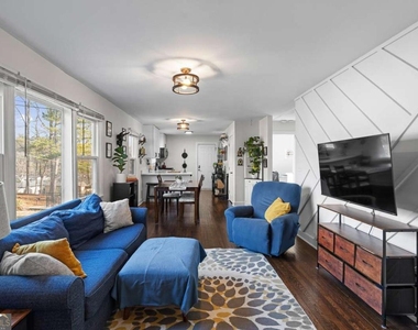 3418 Louise Street - Photo Thumbnail 3