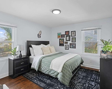 3418 Louise Street - Photo Thumbnail 13