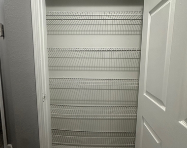 293 Brookview Drive - Photo Thumbnail 21