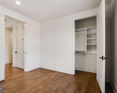 160 4th Street - Photo Thumbnail 24