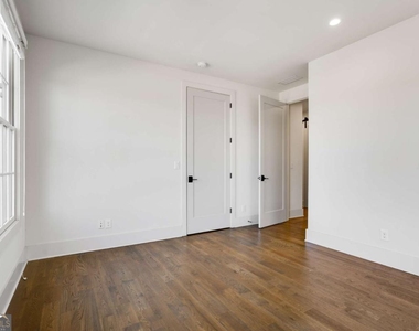 160 4th Street - Photo Thumbnail 27