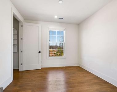 160 4th Street - Photo Thumbnail 23