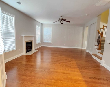 5520 Casey Valley Way - Photo Thumbnail 10