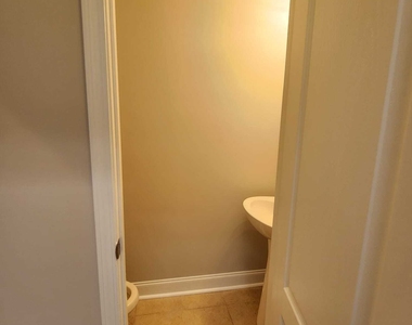 5520 Casey Valley Way - Photo Thumbnail 8