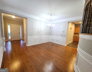 5520 Casey Valley Way - Photo Thumbnail 3