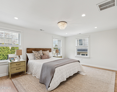 242 Osborne Avenue - Photo Thumbnail 18
