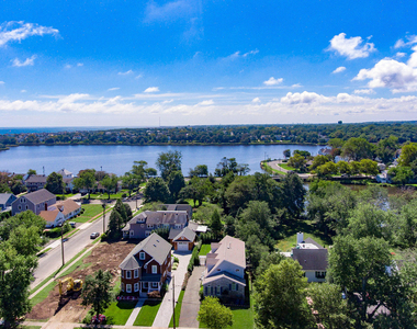 405 Salem Avenue - Photo Thumbnail 40