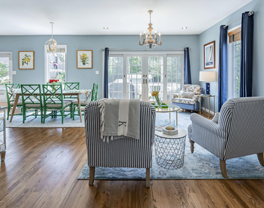 405 Salem Avenue - Photo Thumbnail 10
