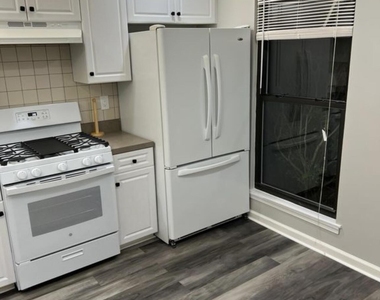 254 Bromley Place - Photo Thumbnail 5