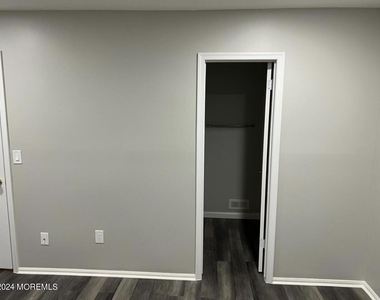 254 Bromley Place - Photo Thumbnail 17