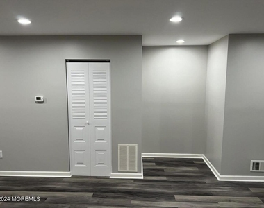 254 Bromley Place - Photo Thumbnail 7