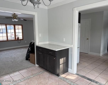 148 Bayshore Drive - Photo Thumbnail 4