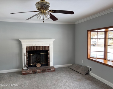 148 Bayshore Drive - Photo Thumbnail 3