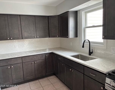 148 Bayshore Drive - Photo Thumbnail 6