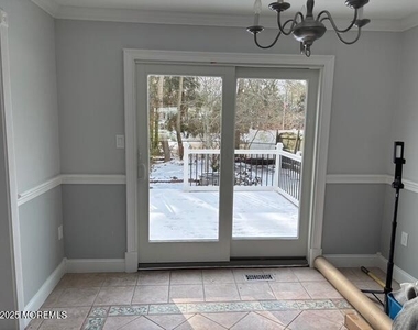 148 Bayshore Drive - Photo Thumbnail 8