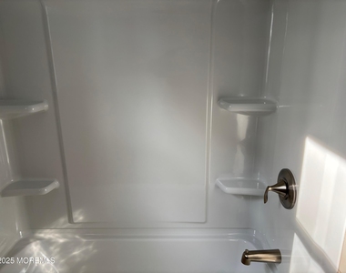 148 Bayshore Drive - Photo Thumbnail 13
