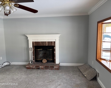 148 Bayshore Drive - Photo Thumbnail 2
