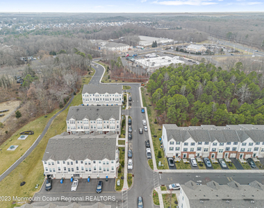 1 Kyle Drive - Photo Thumbnail 24