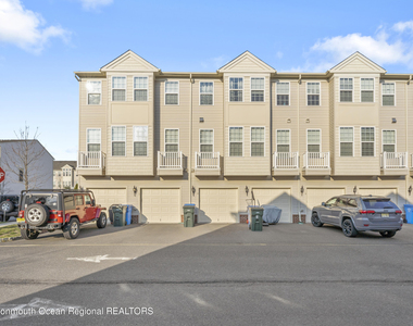 1 Kyle Drive - Photo Thumbnail 23
