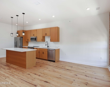 179 Chelsea Avenue - Photo Thumbnail 7