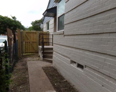 2915 Falls Drive - Photo Thumbnail 15