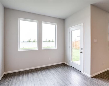 737 Santa Lucia Drive - Photo Thumbnail 8