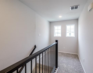 737 Santa Lucia Drive - Photo Thumbnail 14