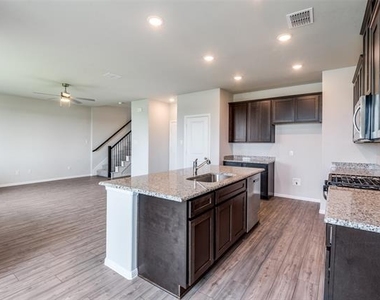 737 Santa Lucia Drive - Photo Thumbnail 7