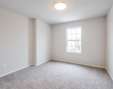 737 Santa Lucia Drive - Photo Thumbnail 15