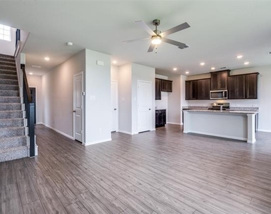 737 Santa Lucia Drive - Photo Thumbnail 9