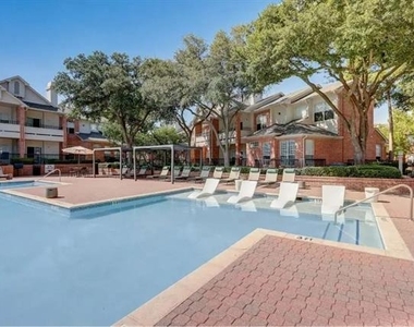 17250 Knoll Trail Drive - Photo Thumbnail 2