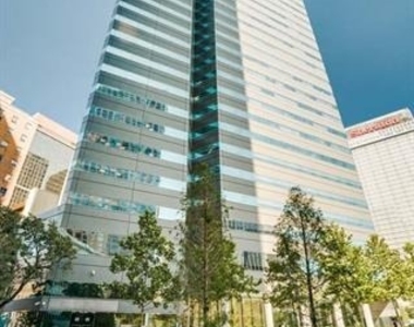 350 N St Paul Street - Photo Thumbnail 1