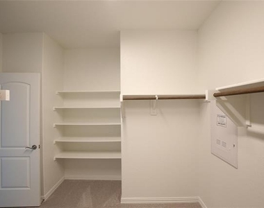 15142 Rosario Road - Photo Thumbnail 12