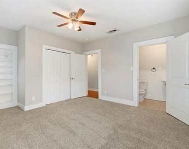 405 College Street - Photo Thumbnail 18