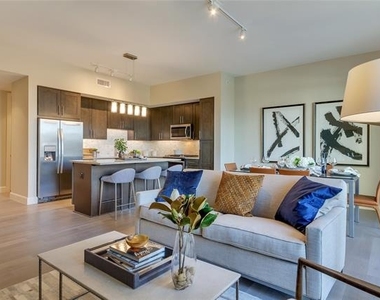 4719 Cole Avenue - Photo Thumbnail 8
