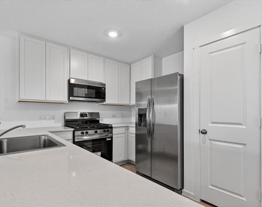 1316 Alfred Street - Photo Thumbnail 3