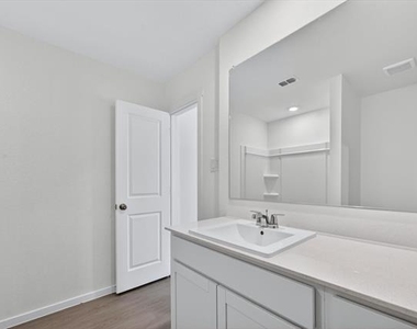 1316 Alfred Street - Photo Thumbnail 17