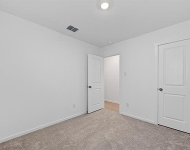 1316 Alfred Street - Photo Thumbnail 7